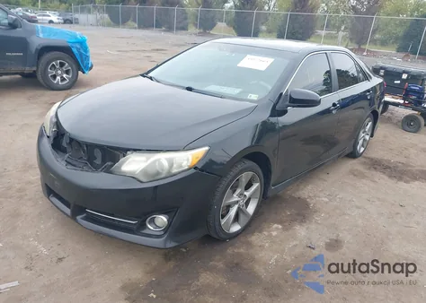 2013 Toyota Camry Se V6 z USA, uszkodzony, nr VIN 4T1BK1FK0DU525345